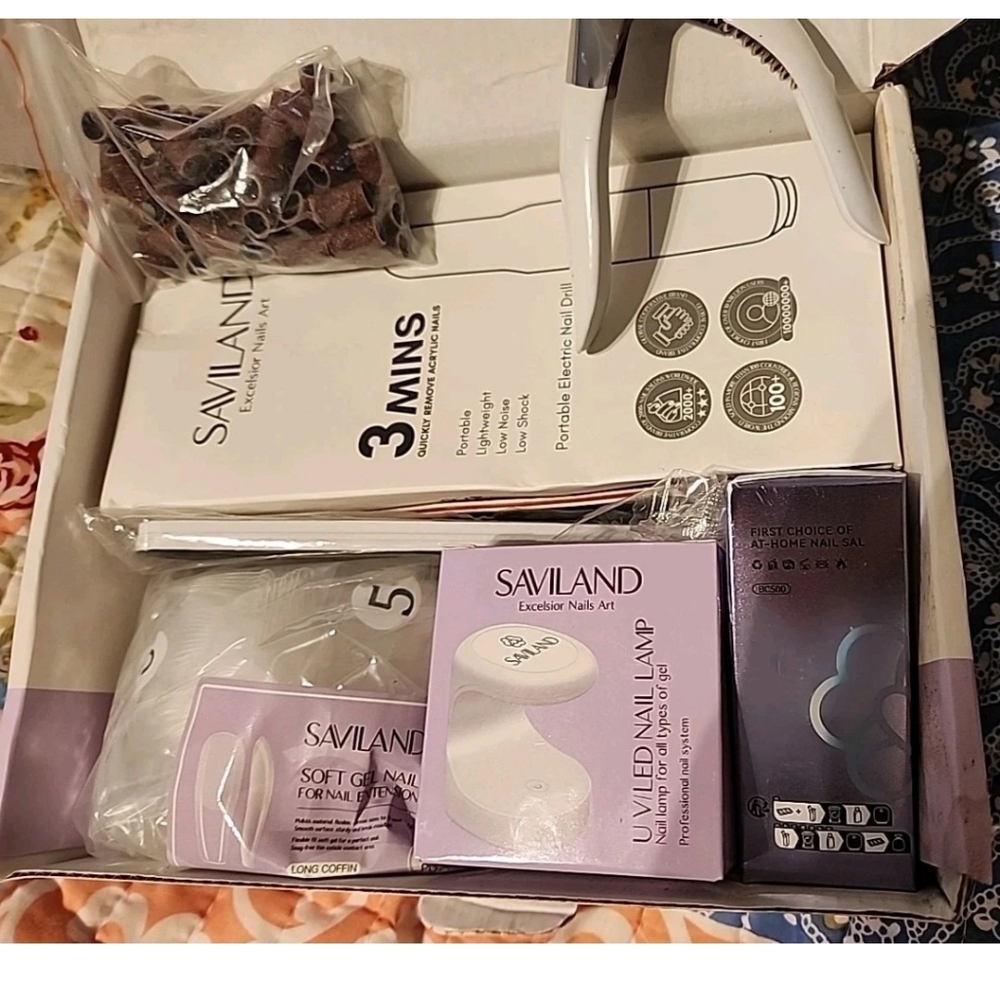 Saviland Acrylic Nail Art Kit Professional Complete Inculdes Drill. New In Box